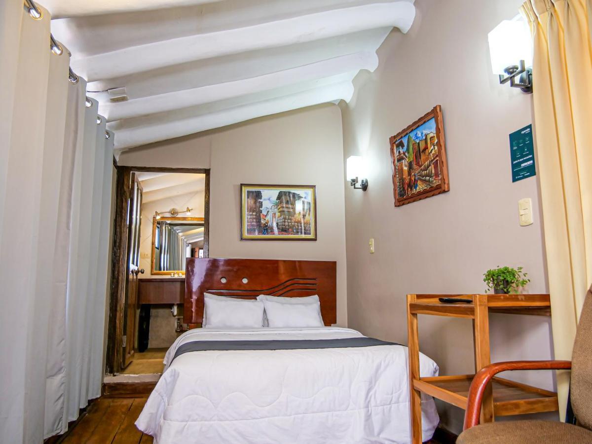 Hotel Guest House Wayra Cusco Exterior photo